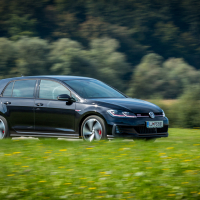 Volkswagen golf GTI (13 of 17).jpg