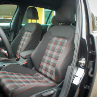 Volkswagen golf GTI (9 of 17).jpg