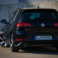 Volkswagen golf GTI (4 of 17).jpg