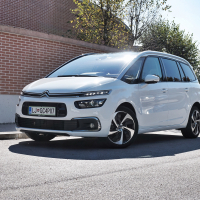 Citroen C4 spacetourer blueHDi 160 shine (1 of 7).jpg