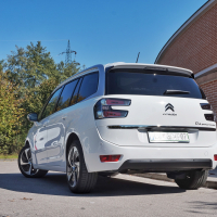 Citroen C4 spacetourer blueHDi 160 shine (2 of 7).jpg
