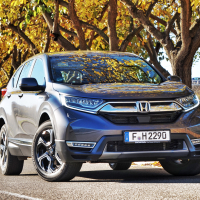Honda CR-V hybrid (3 of 15).jpg