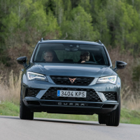 Cupra ateca za volanom (17 of 19).jpg