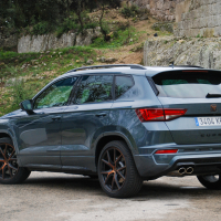 Cupra ateca za volanom (3 of 19).jpg