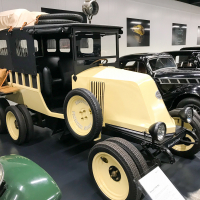 Renault_120_let (34 of 49).jpg