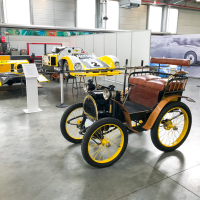 Renault_120_let (27 of 49).jpg