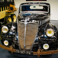 Renault_120_let (11 of 49).jpg