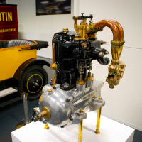 Renault_120_let (10 of 49).jpg