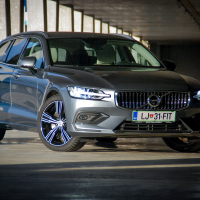 Volvo V60 D4 A inscription (5 of 41).jpg