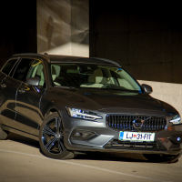 Volvo V60 D4 A inscription (1 of 41).jpg