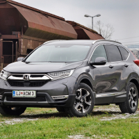 Honda CR-V 1.5 turbo CVT AWD lifestyle (12 of 27).jpg