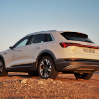 Audi e-tron 55 quattro (15 of 17).jpg