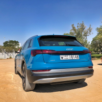 Audi e-tron 55 quattro (4 of 17).jpg