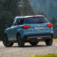 Suzuki vitara 1,4 boosterjet allgrip elegance (18 of 30).jpg