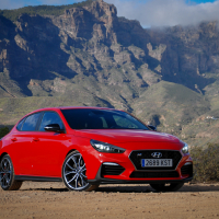 Hyundai i30 fastback N_resize (1 of 9).jpg