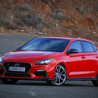 Hyundai i30 fastback N_resize (5 of 9).jpg