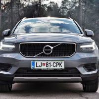 Volvo XC40 D3 A momentum (12 of 26).jpg