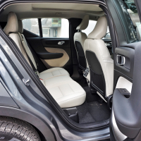 Volvo XC40 D3 A momentum (7 of 26).jpg