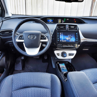Hyundai ioniq in toyota prius plug-inhybrid (17 of 23).jpg