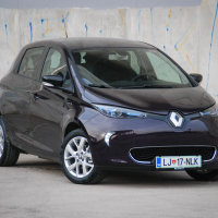 Renault zoe limited Z.E. R110 BL (7 of 16).jpg