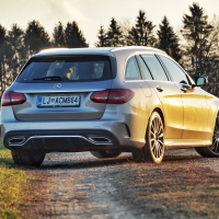 Mercedes C 200 T 4matic 9G-tronic (3 of 12).jpg