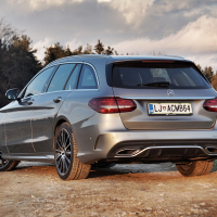 Mercedes C 200 T 4matic 9G-tronic (7 of 12).jpg