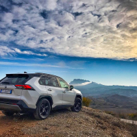 Toyota_RAV4_hybrid_AMZS_za_volanom (31 of 31).jpg