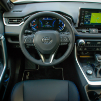 Toyota_RAV4_hybrid_AMZS_za_volanom (17 of 31).jpg