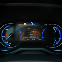 Toyota_RAV4_hybrid_AMZS_za_volanom (22 of 31).jpg
