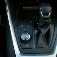 Toyota_RAV4_hybrid_AMZS_za_volanom (18 of 31).jpg