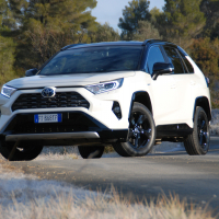 Toyota_RAV4_hybrid_AMZS_za_volanom (6 of 31).jpg
