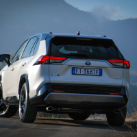 Toyota_RAV4_hybrid_AMZS_za_volanom (9 of 31).jpg