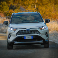 Toyota_RAV4_hybrid_AMZS_za_volanom (2 of 31).jpg