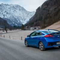 Hyundai ioniq PHEV supertest (3 of 14).jpg