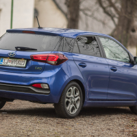 Hyundai i20 1,25 CVVT premium (1 of 9).jpg