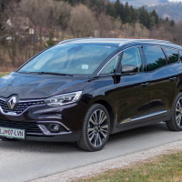 Renault grand scenic energy TCE 160 (2 of 5).jpg