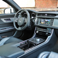 jaguar XF 17.jpg