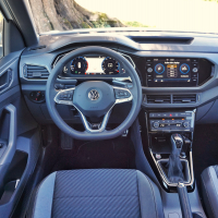 Volkswagen T-cross za volanom (15 of 18).jpg