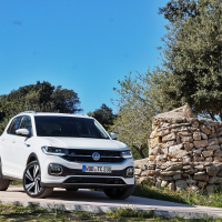 Volkswagen T-cross za volanom (13 of 18).jpg