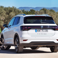 Volkswagen T-cross za volanom (3 of 18).jpg