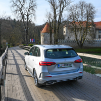 Mercedes-benz B 180 d AMG line (16 of 33).jpg