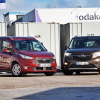 Ford tourneo connect 1.5 ecoblue titanium in opel combo life 1.5 turbo D innovation 96 kW (10 of 37).jpg