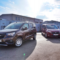 Ford tourneo connect 1.5 ecoblue titanium in opel combo life 1.5 turbo D innovation 96 kW (2 of 37).jpg