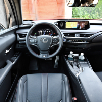 Lexus UX (11 of 25).jpg