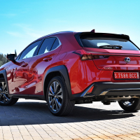 Lexus UX (8 of 25).jpg