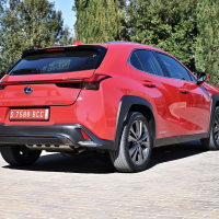 Lexus UX (5 of 25).jpg