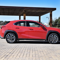 Lexus UX (4 of 25).jpg
