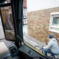 AMZS test pripomočkov za zaznavanje kolesarjev v mrtvem kotu za tovorna vozila (3 of 15).jpg