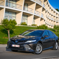 Toyota camry hybrid (17 of 21).jpg