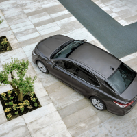 Toyota camry hybrid (1 of 21).jpg